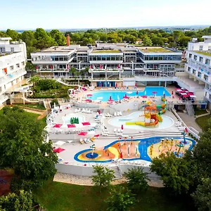 Delfin Plava Laguna Hotell